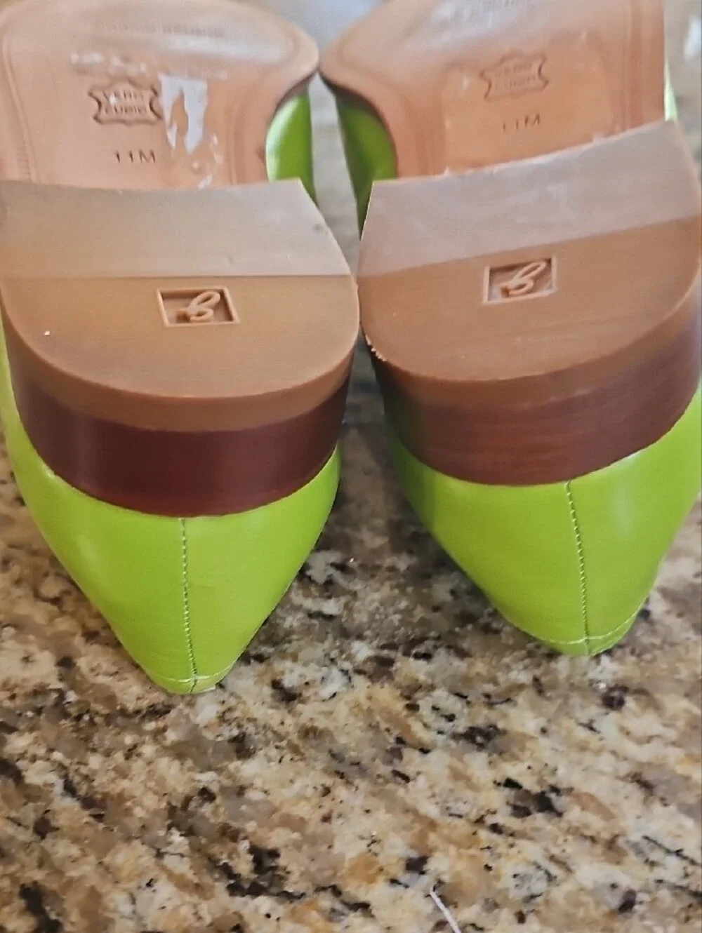 Giorgio Brutini Lime Green Leather Oxfords Gold Lion Eyelet Dress Shoes not worn